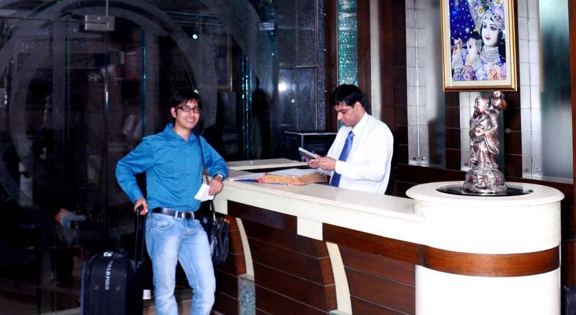 Hotel Usa New Delhi Exteriör bild
